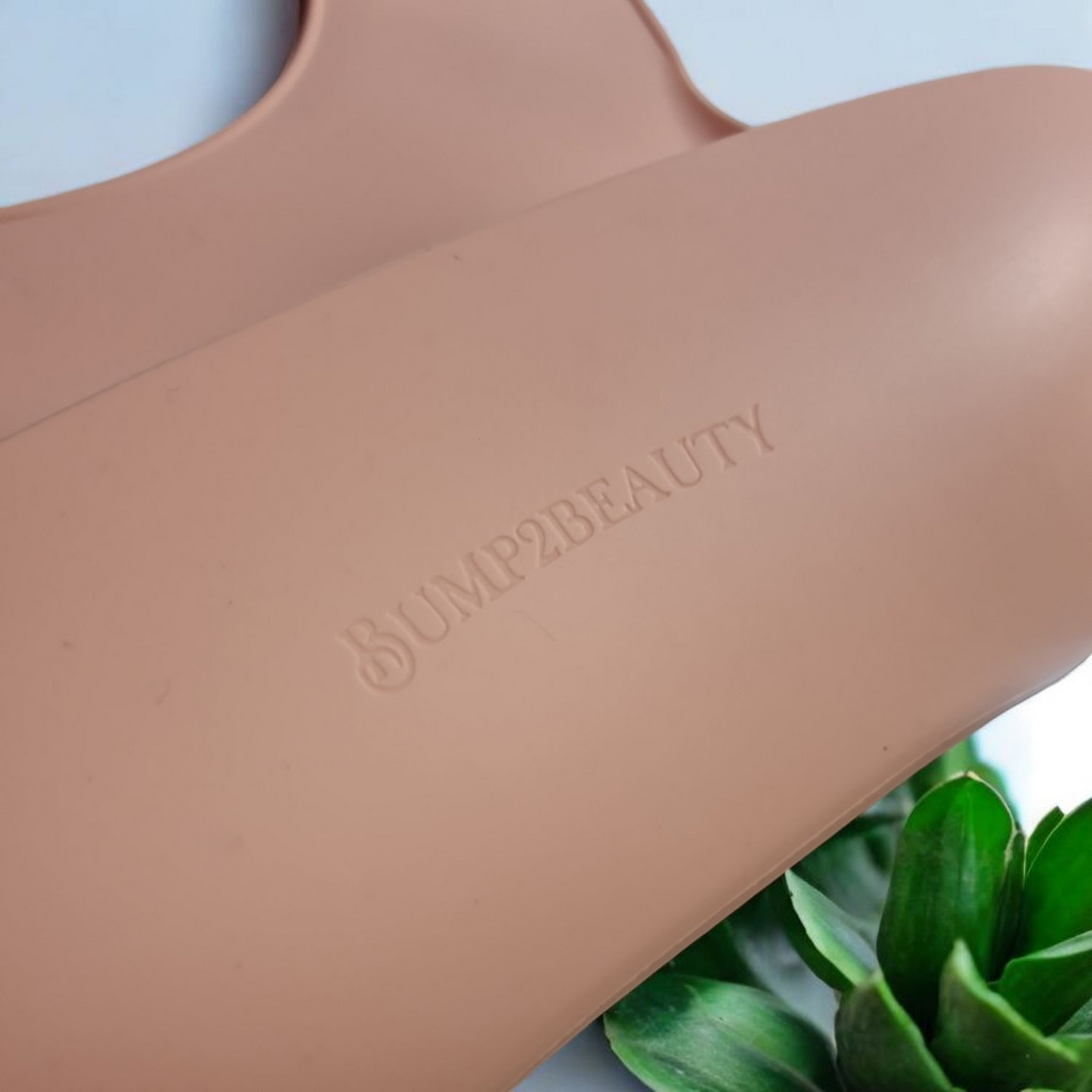 Bump2Beauty Silicone Feeding Bib