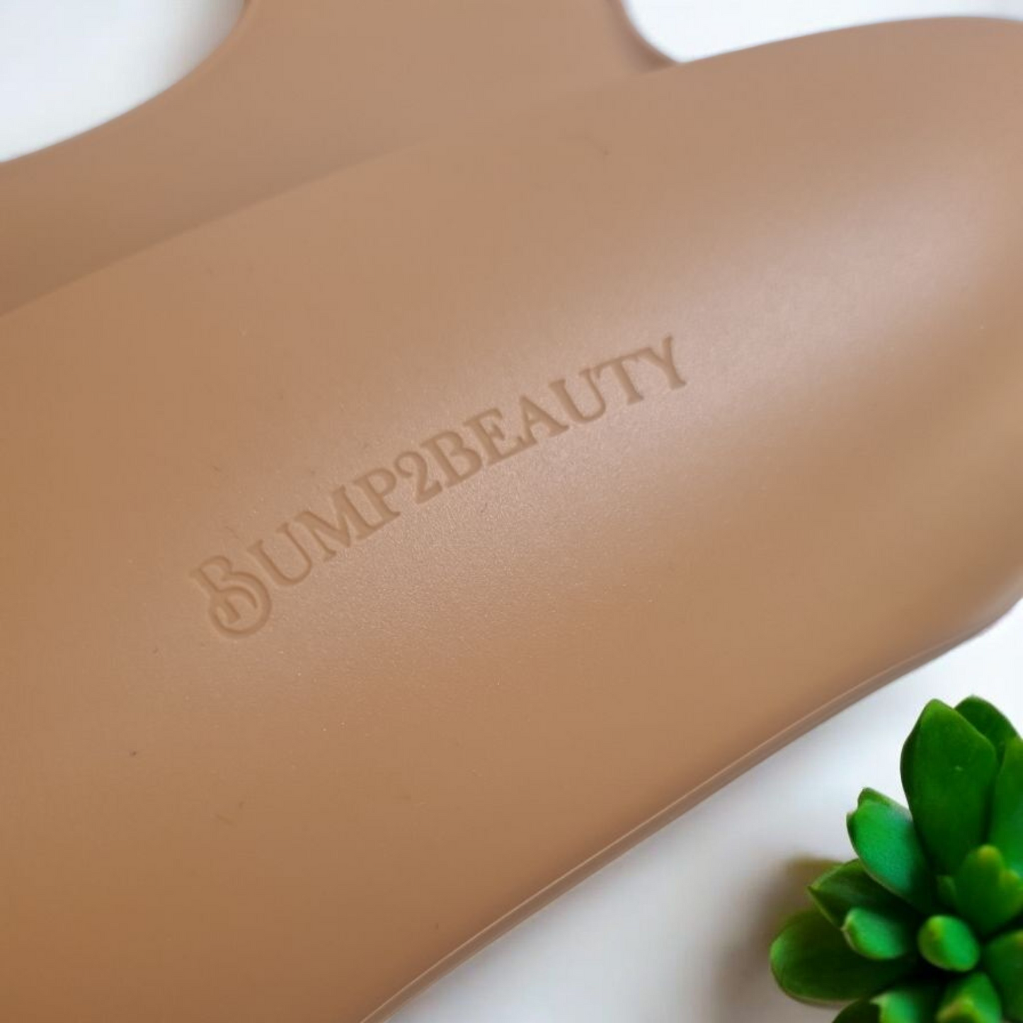 Bump2Beauty Silicone Feeding Bib